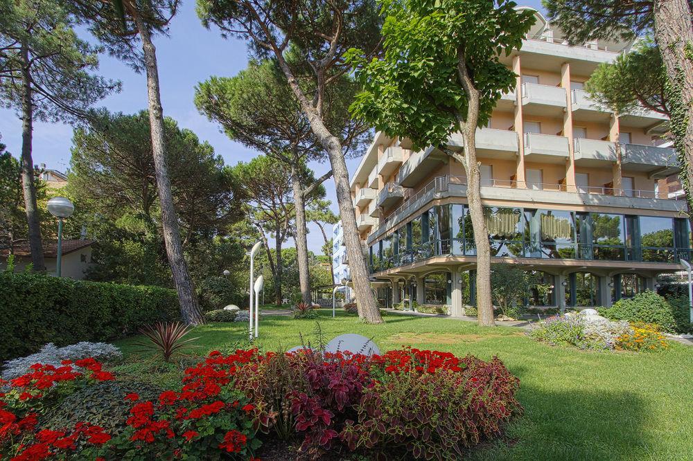 Hotel Michelangelo ميلانو ماريتيما المظهر الخارجي الصورة