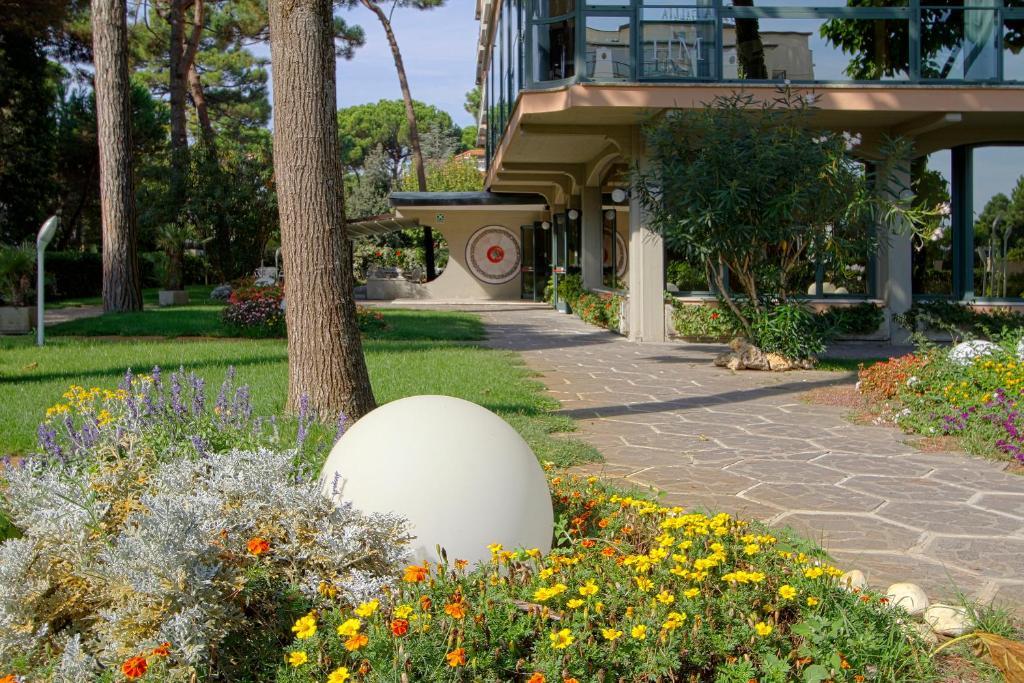 Hotel Michelangelo ميلانو ماريتيما المظهر الخارجي الصورة