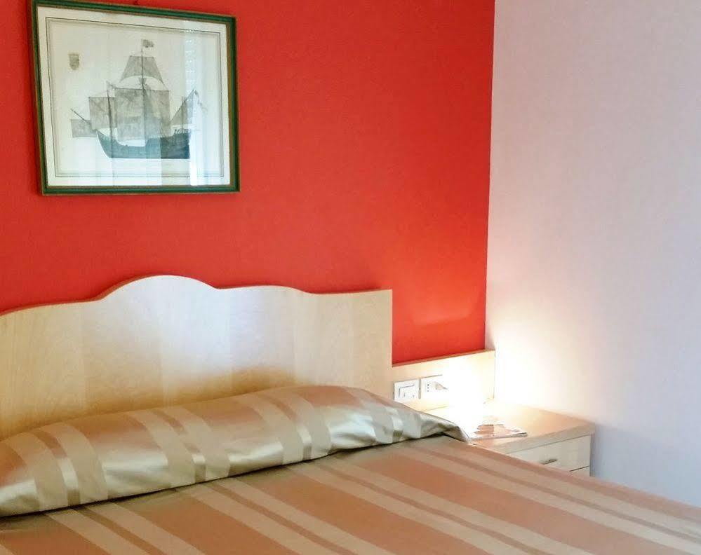 Hotel Michelangelo ميلانو ماريتيما المظهر الخارجي الصورة