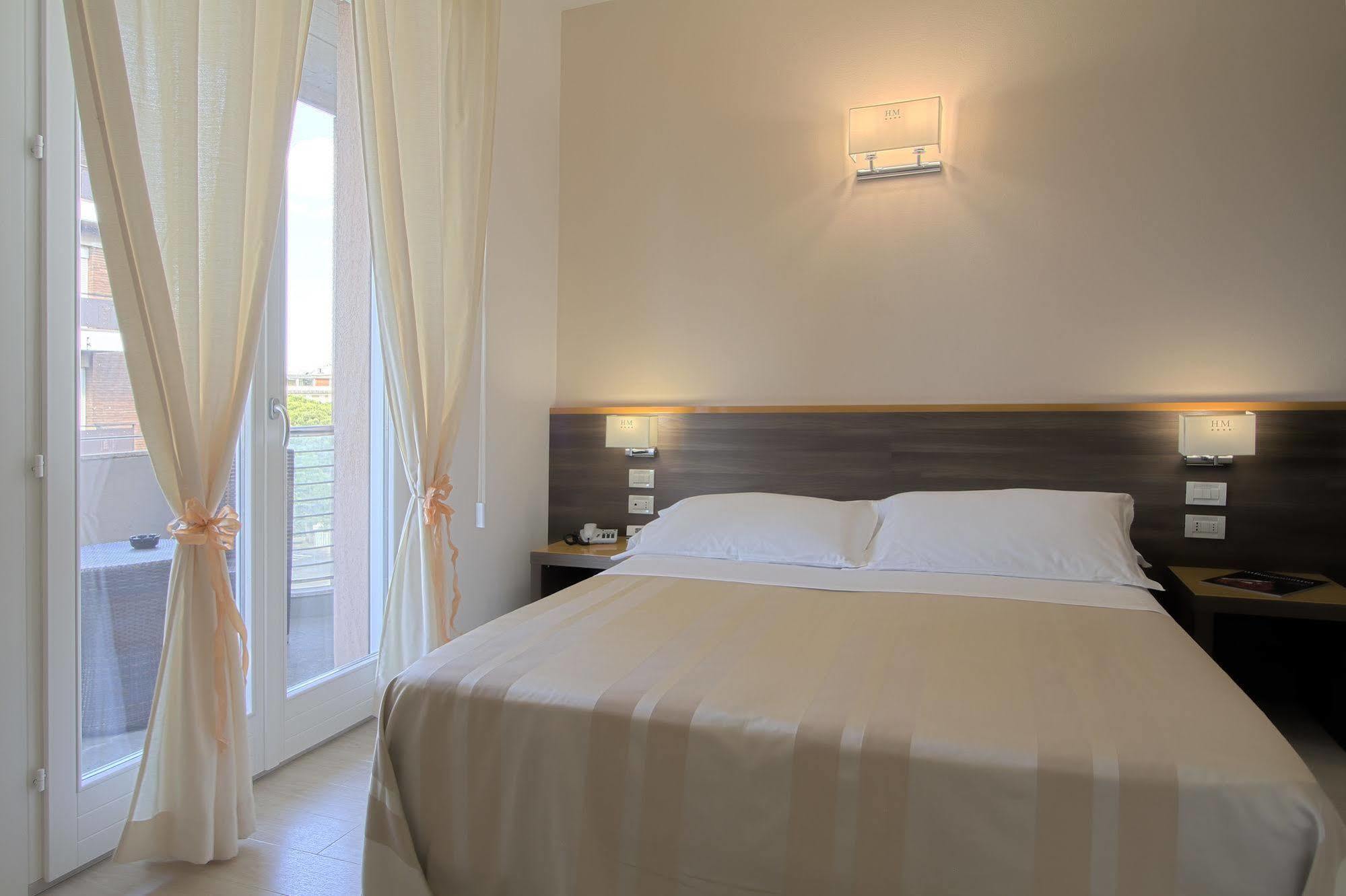 Hotel Michelangelo ميلانو ماريتيما المظهر الخارجي الصورة