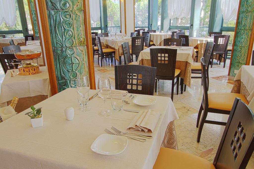 Hotel Michelangelo ميلانو ماريتيما المظهر الخارجي الصورة