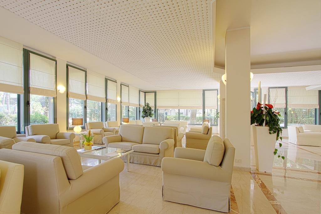 Hotel Michelangelo ميلانو ماريتيما المظهر الخارجي الصورة
